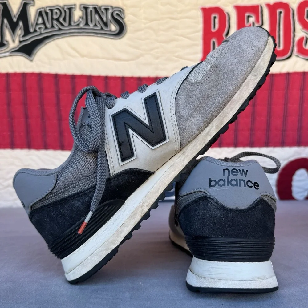 Size 10.5 - New Balance 574‎ Men Shoes Grey Color ML574JHV Running Casual